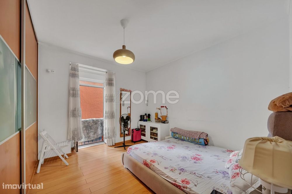 Apartamento T4 Intendente