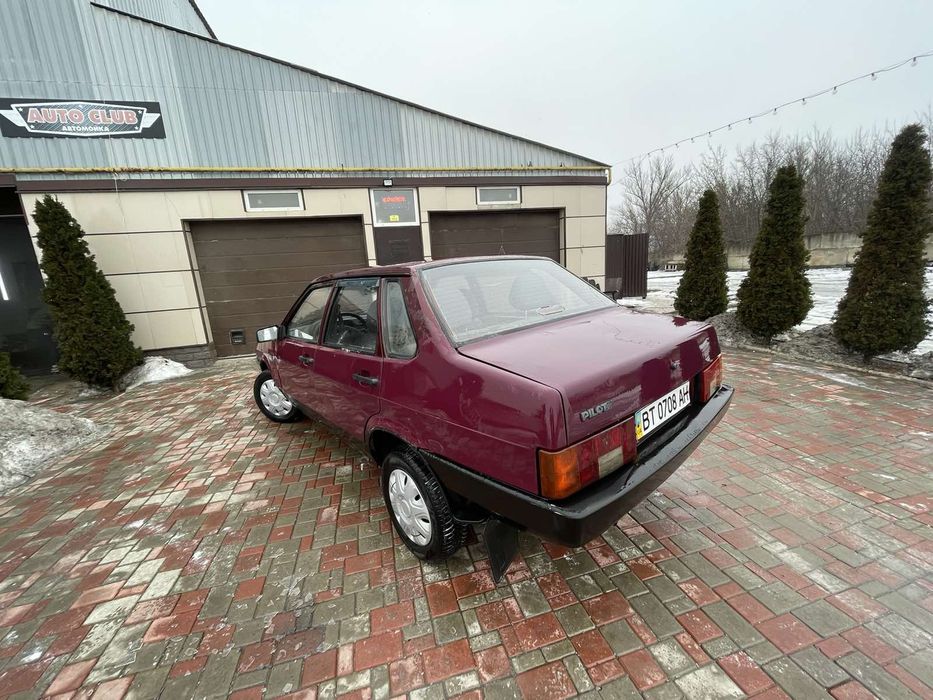 Продам срочно ваз-2199 год выпуска2008