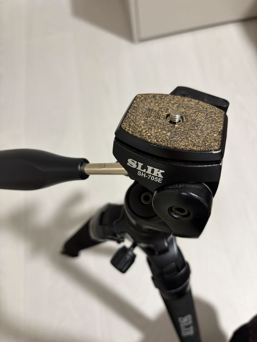 Штатив для фотоапарату SLIK PRO 400 DX з головкою SH705E