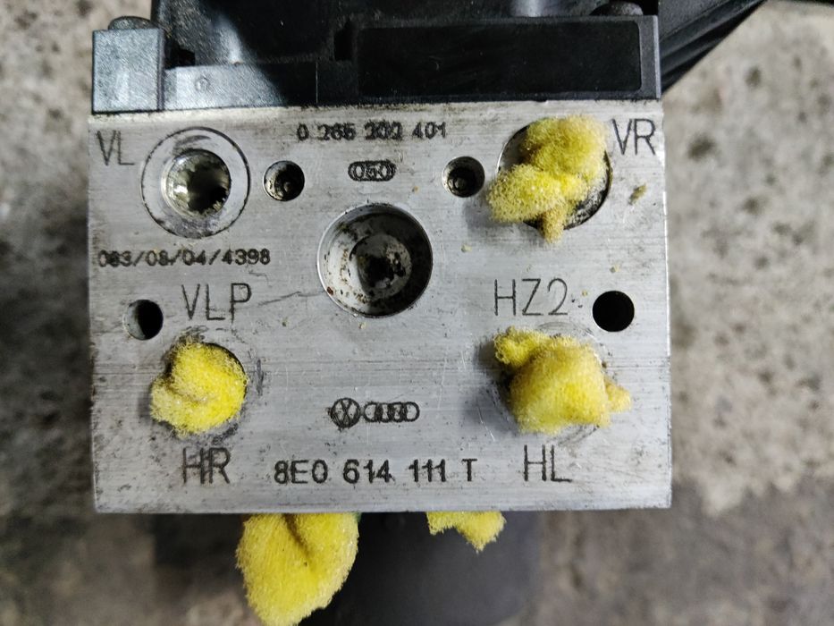 Audi A8 D2 pompa ABS hamulcowa