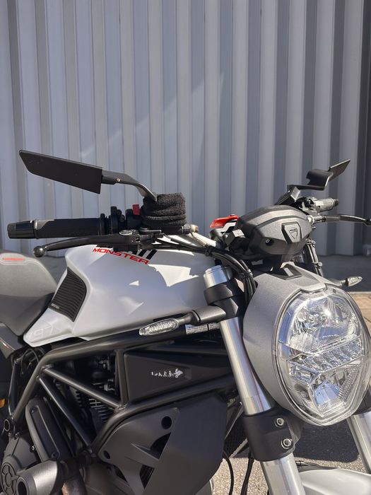 Ducati Monster 797