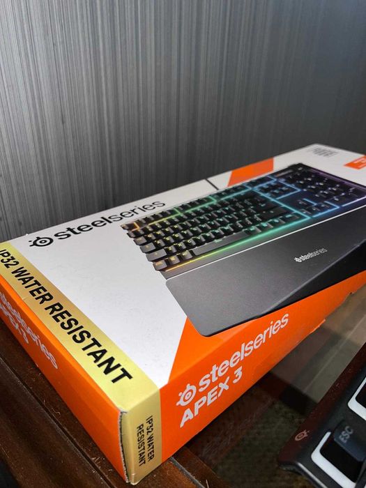 SteelSeries Apex 3 Keyboard64750645451139122