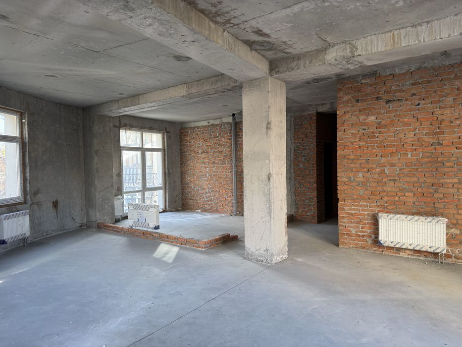 Без% ЖК Патріарх Холл 96м Паньківська Назарівська Саксаганського Центр