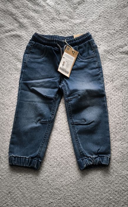 Nowe spodnie jeansowe joggery coccodrillo r..92
