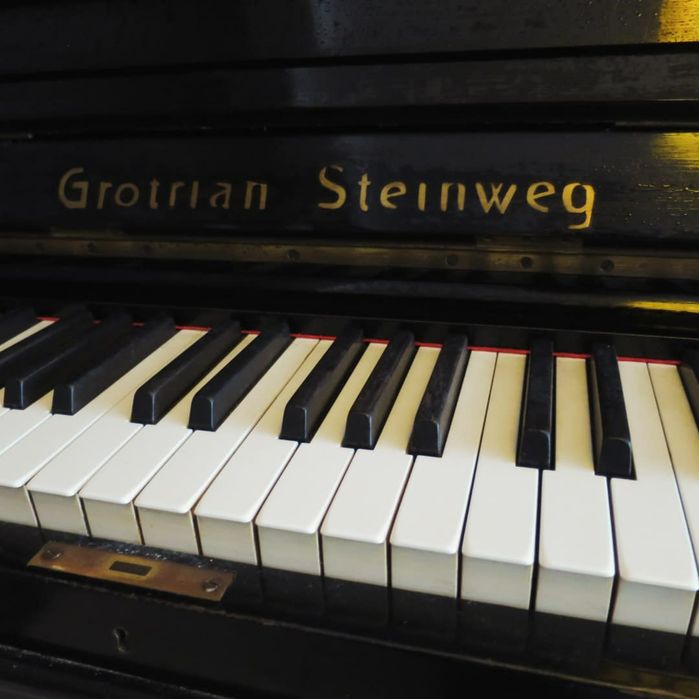 Piano Grotrian Steinweg