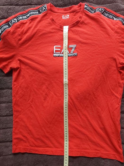 Футболка фірми Armani з лампасами оригінал 

Размер: S

Заміри детальн