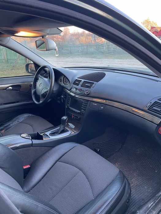 Продам Мерседес w211 E220 Mercedes E clas