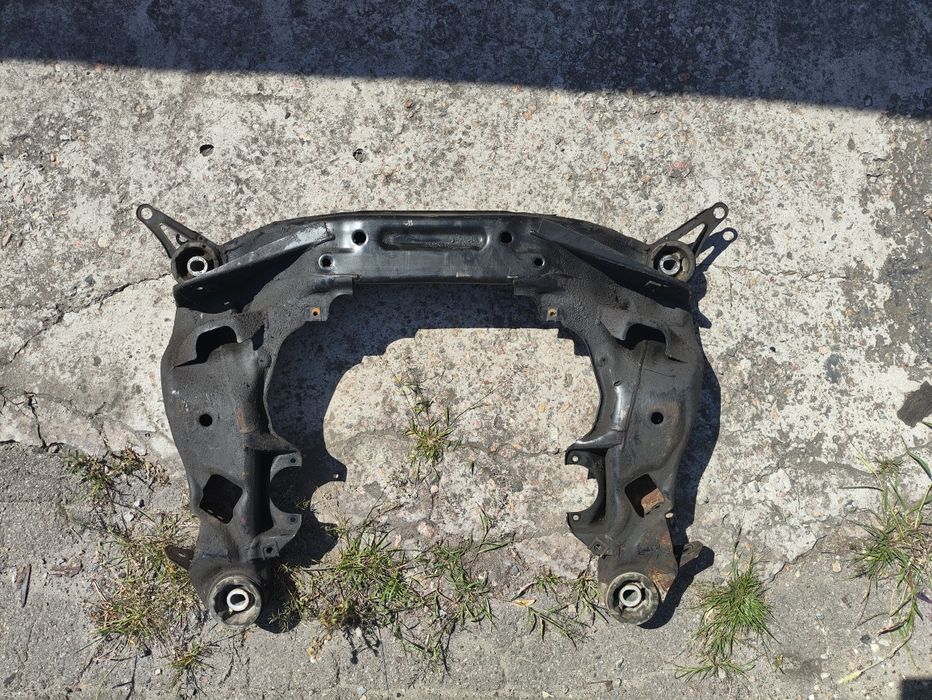 Подрамник Ауди А6С5 2.5 тди МКПП