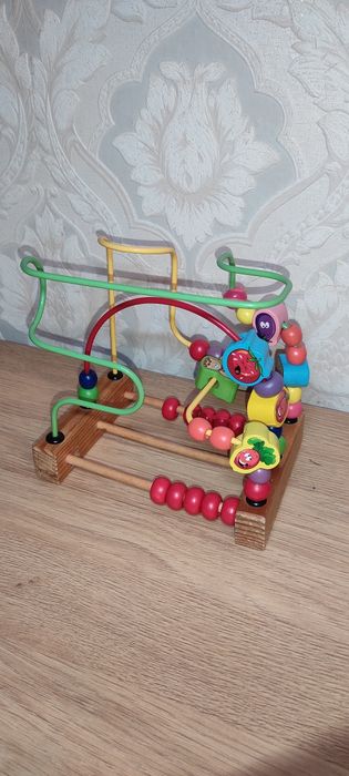 Лабіринт розвиваюча іграшка