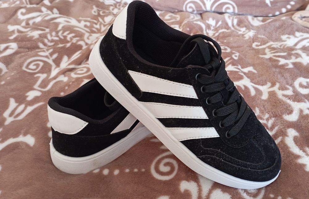 Кросівки демісезон, 40 розмір