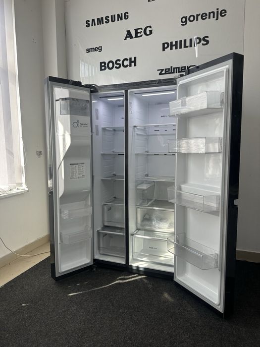 Холодильник Side by side LG GSLV91MCAC