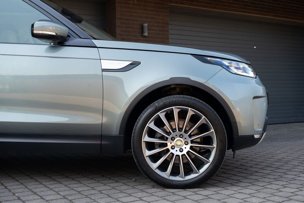 Land Rover Discovery 5  L462 HSE