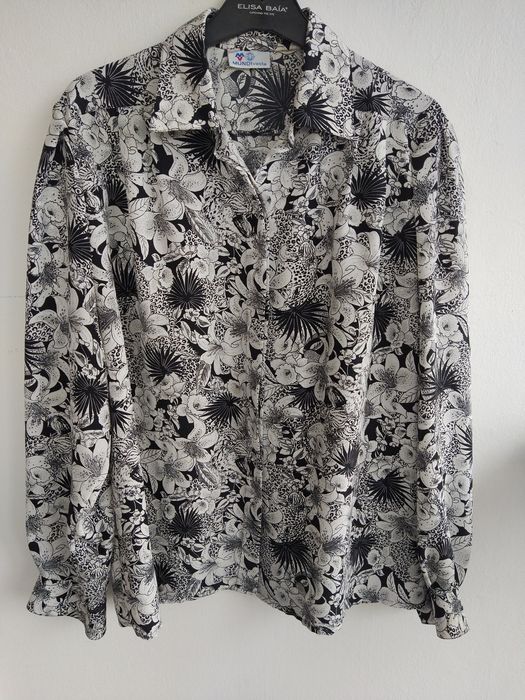 Blusa / Camisa padrão floral, elegante - Mundiveste - Tamanho XL