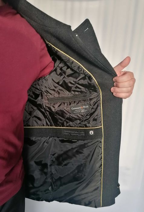 Elegancki czarny płaszcz męski wełniany M/L