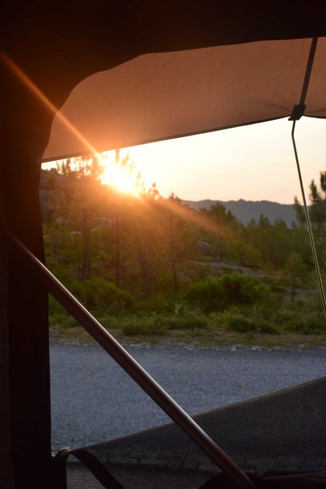 Roadtrip à Vista? Leva uma Tenda de Tejadilho Contigo!