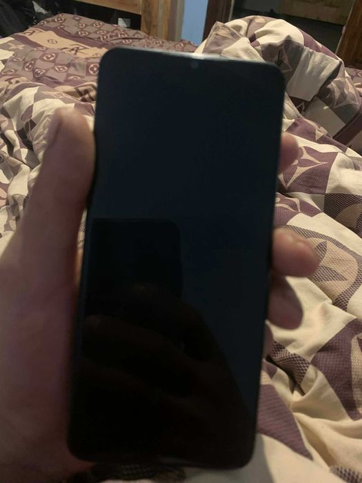 продам  або обмін на айфон 7+
