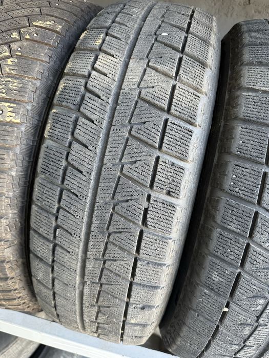 Зимние шины 195/65 R15 Bridgestone Blizzak Revo GZ