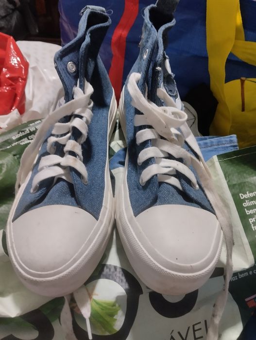 Vendo tennis do Stitch em ganga