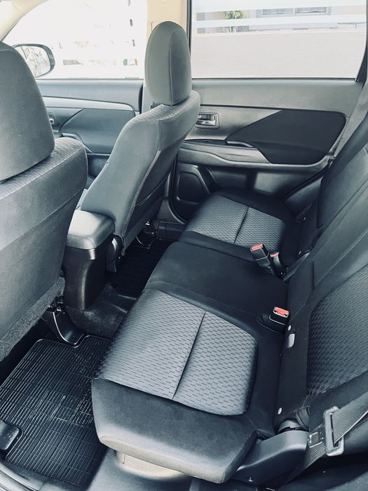 Mitsubishi Outlander — fotografia 7