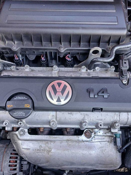 Volkswagen Golf 6  Гольф 6 1.4
