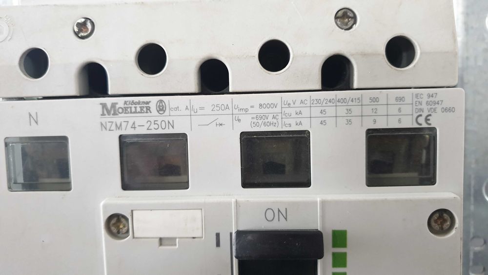 Wyłącznik główny  Moeller NZM74-250N