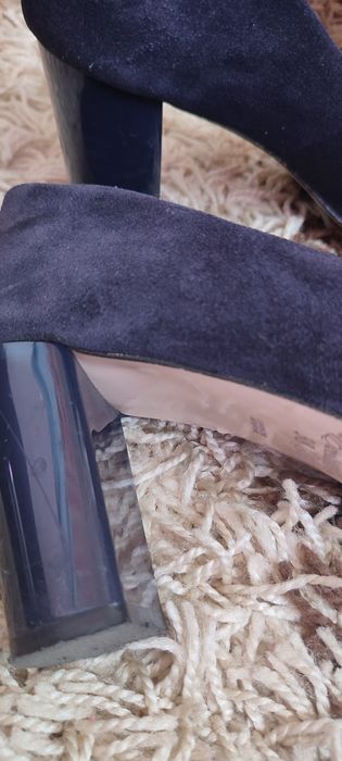 Жіночі туфлі з натуральної замші