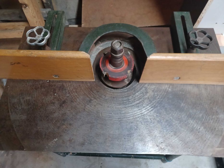 Frezarka stołowa do drewna