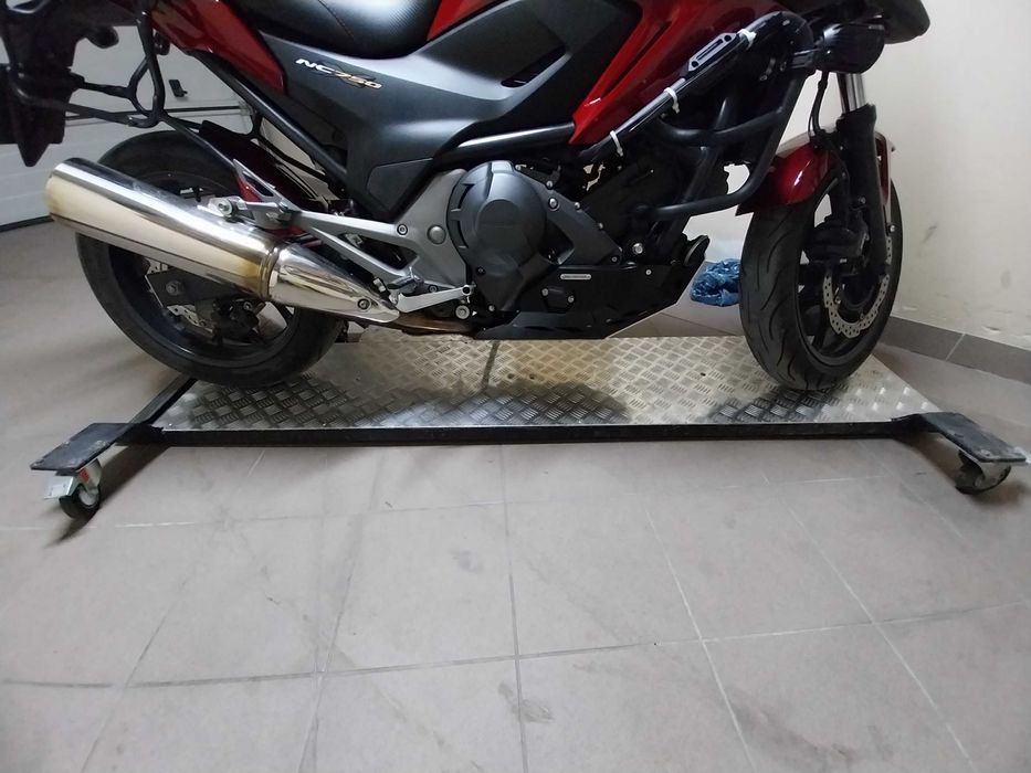 Platforma mobilna pod motocykl