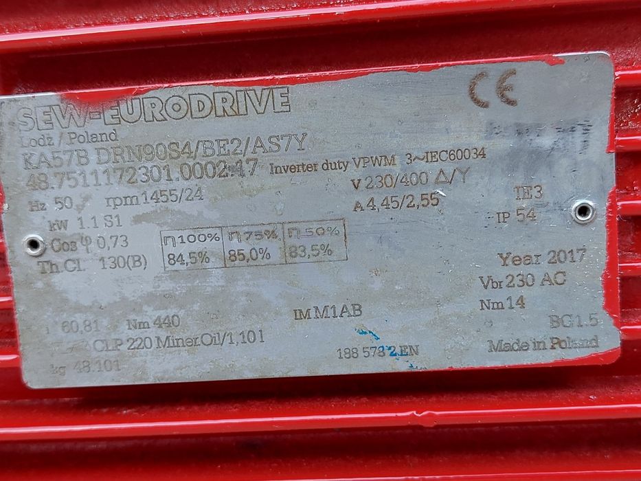 Motoreduktor kątowy 1.1kw.  24obr. z hamulcem.  SEW