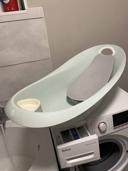 Дитяча ванночка для купання