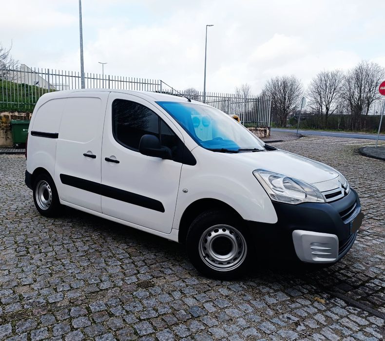 Citroen Berlingo1.6 hdi 3 lugares 2018 poucos km