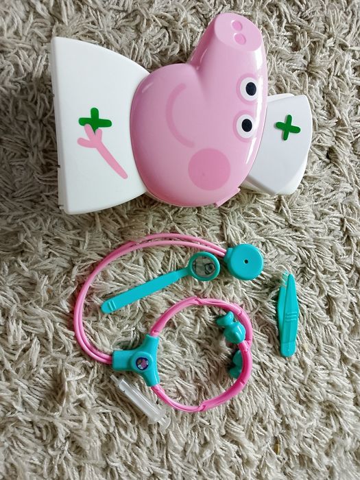 Zestaw świnka Peppa lekarz
