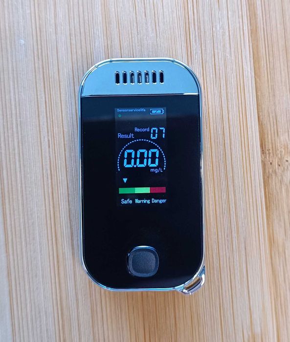 Profesjonalny Alkomat Bezustnikowy - Policyjna dokładność Ergonomiczny