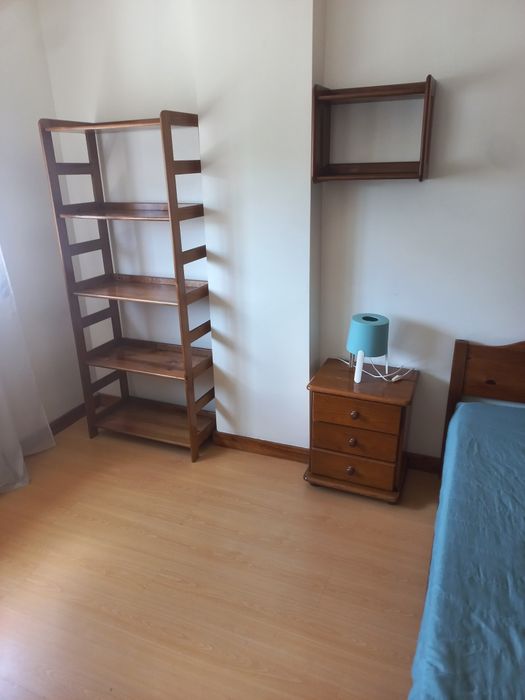 Quarto para arrendar a estudante