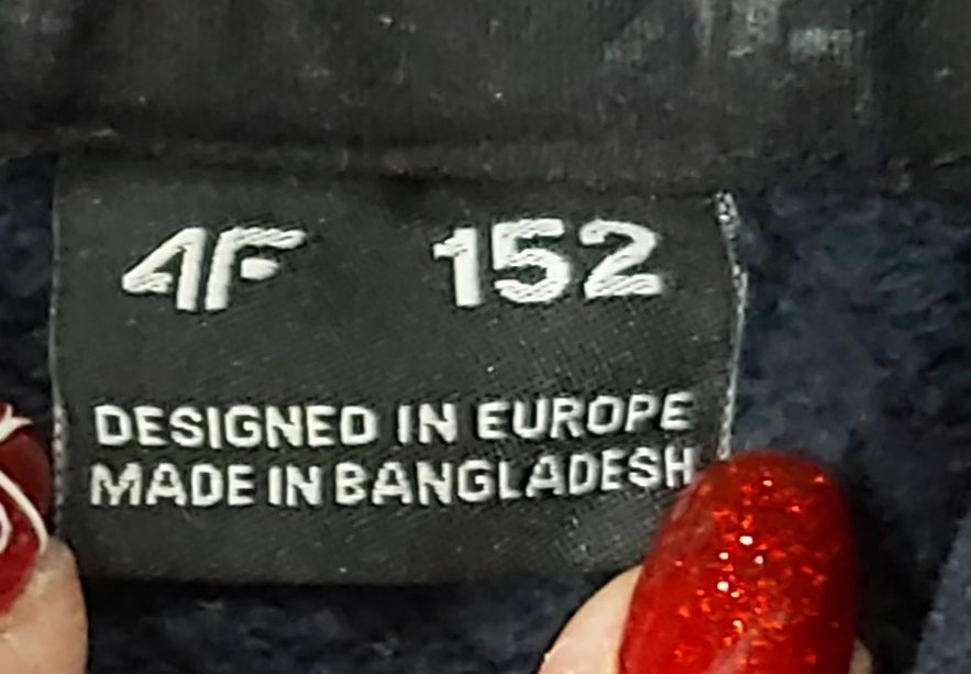 Bluzy dla chłopca rozmiar 152