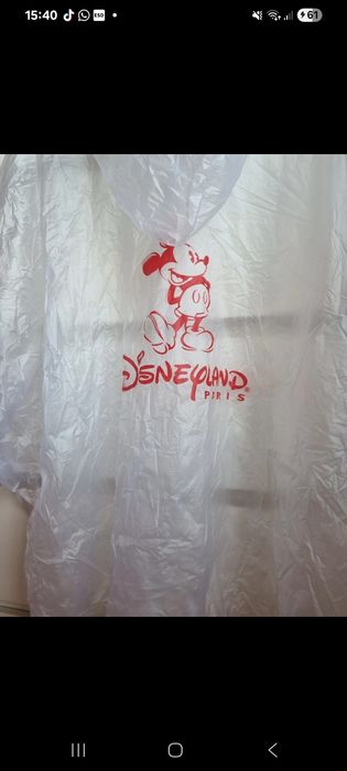 Capas da Disney  da chuva  como novas