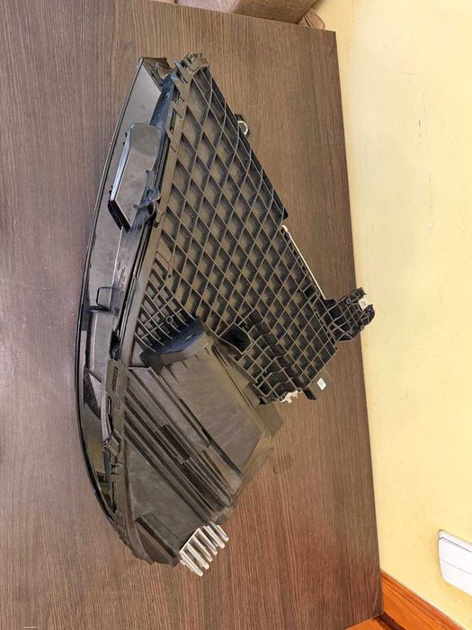 Фара права Mersedes EQS USA W296 SUV DIGITAL LED