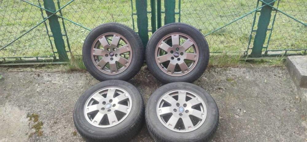 Літня резина 215/60/R16 з дисками