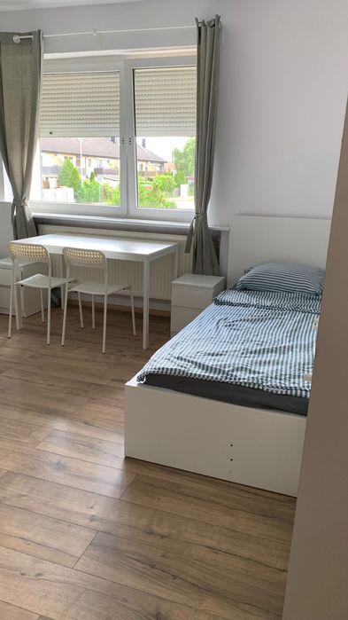 Pokoje pracownicze w Komornikach