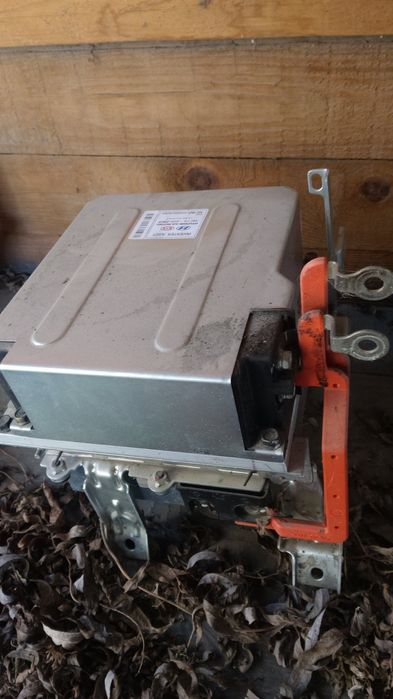 Батерея акумуляторна гібрид