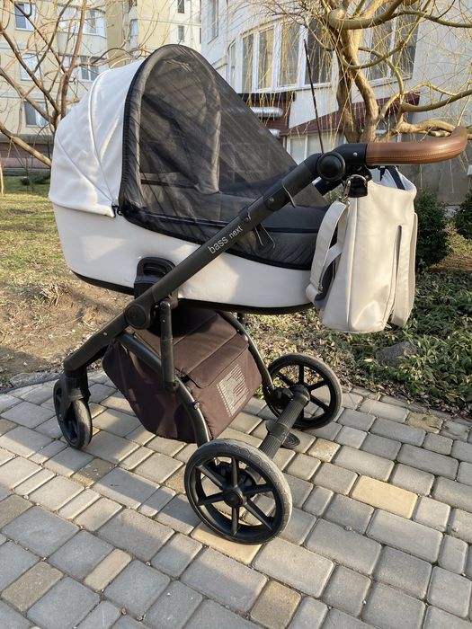 Коляска bass next