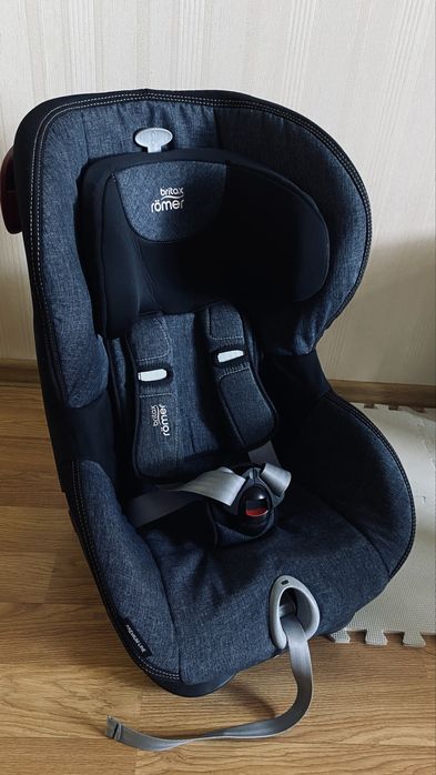 Автокрісло Britax Romer King || LS (З 9 місяців до 4-х років)