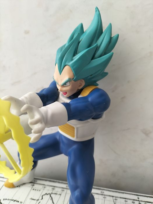 Figura Dragon Ball Super Saiyan Blue Vegetta