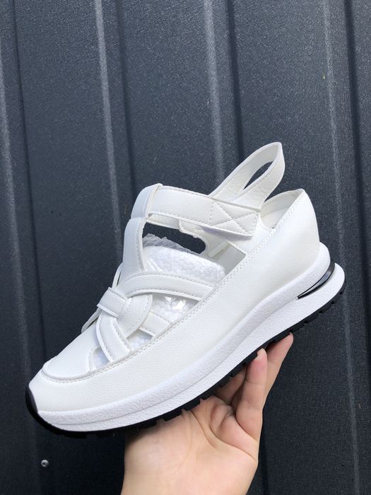 Босоножки нові  41-42р