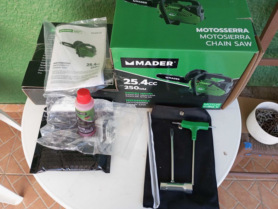 Motoserra podadora Mader