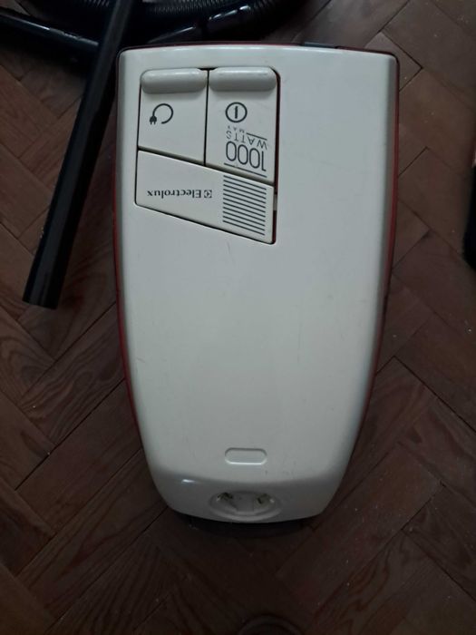 Aspirador Eletrolux 1000 watts max