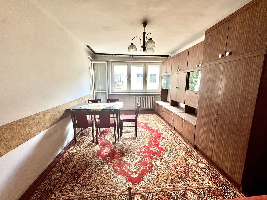 44m , 2 pokoje , balkon