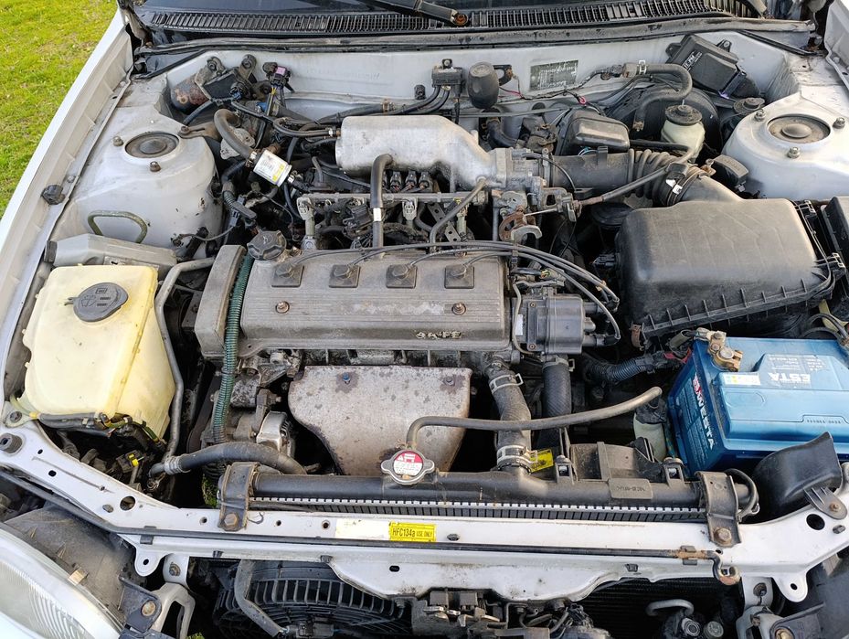 Тойота Королла 98 год 1.6 газ бензин