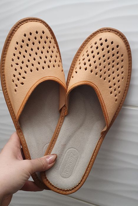Kapcie laczki pantofle skóra naturalna skórzane 45