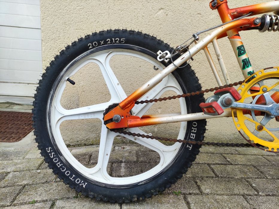 Vendo BMX, restaurada.